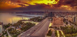 Szczyt klimatyczny w Baku. Kontrowersje wokół wyboru miejsca