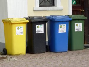 Warszawa przymierza się do obniżenia opłat za odpady
