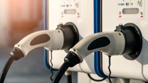 Brak infrastruktury hamuje zieloną transformację transportu w Polsce