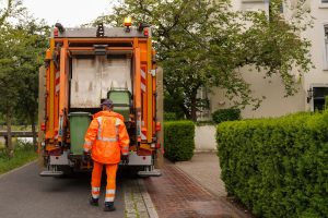 Słupsk. Opłaty za odpady i ceny biletów w górę
