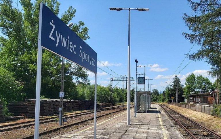 Środki z KPO na modernizację linii kolejowej Sucha Beskidzka – Żywiec