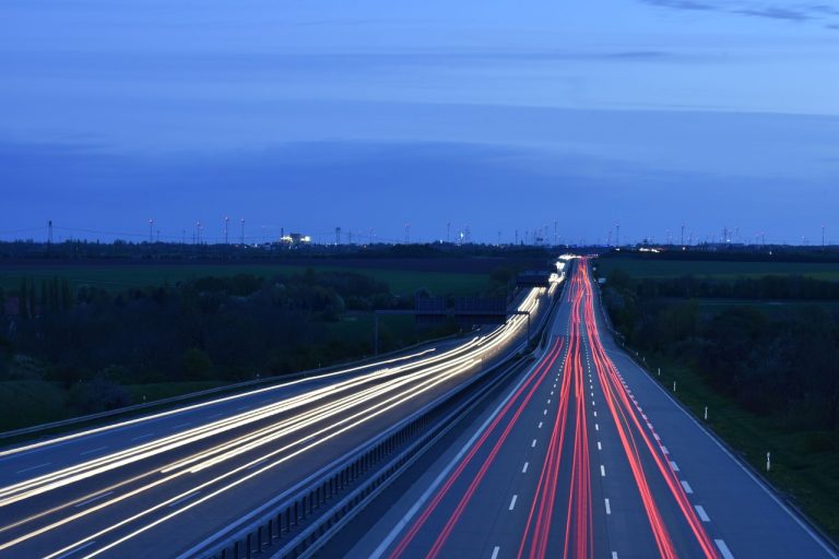 Umowy na budowę 30 km dróg ekspresowych na Pomorzu Zachodnim
