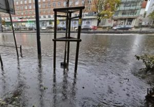 Zmiany klimatu, kolektory i zbiornik retencyjny w Warszawie