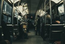 Od września bezpłatna komunikacja miejska w Stalowej Woli wnętrze autobusu miejskiego