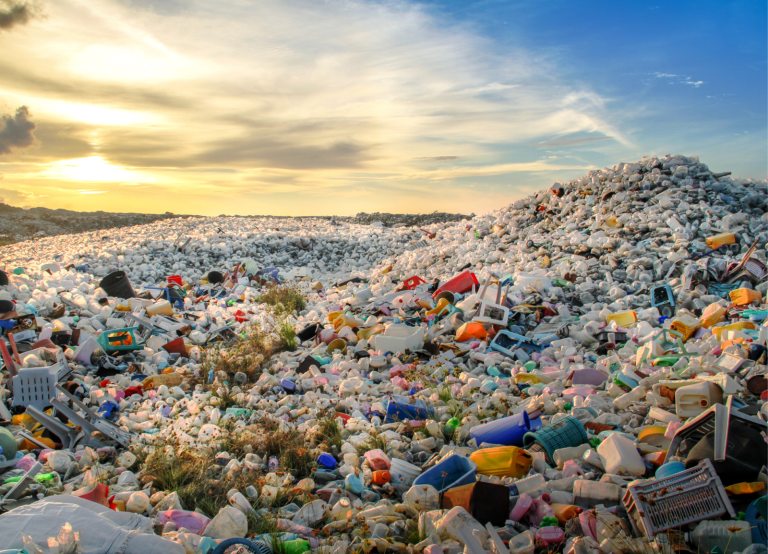 Recykling chemiczny, czyli nowa era w zarządzaniu odpadami tworzyw sztucznych