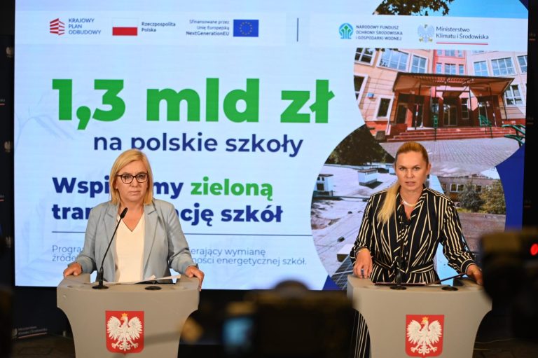 Zielona transformacja szkół. Hennig-Kloska: 1,3 mld zł na termomodernizację polskich szkół 