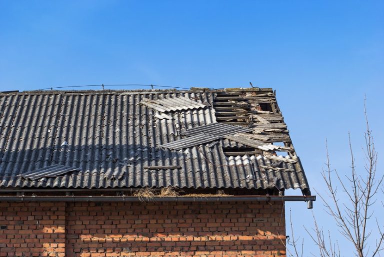 Nowa ustawa zaostrzy przepisy dotyczące usuwania azbestu