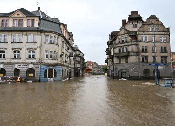 Jastrzębie Zdrój wznawia odbiór wody pitnej z Czech