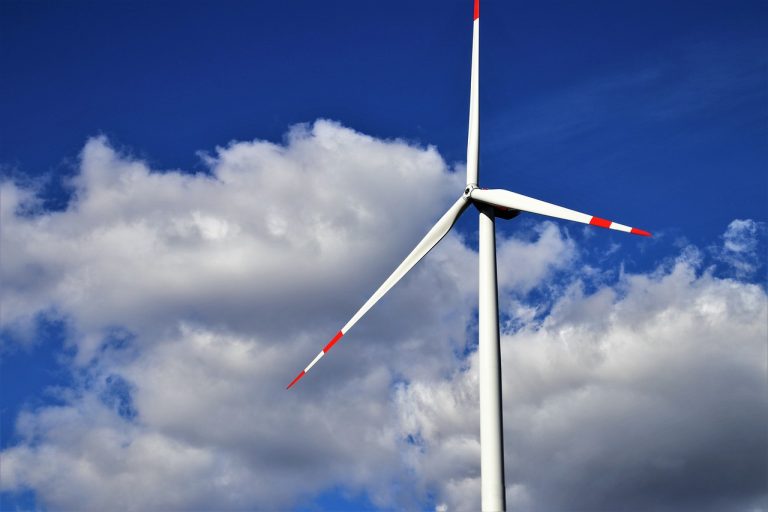 Branża energetyki wiatrowej dopomina się o wsparcie ze strony rządu