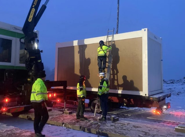 W Stroniu Śląskim powstaje tymczasowe przedszkole z kontenerów