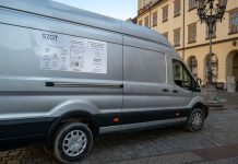 Wrocław uruchamia SZOT, czyli Samochód Zbierający Odzież i Tekstylia