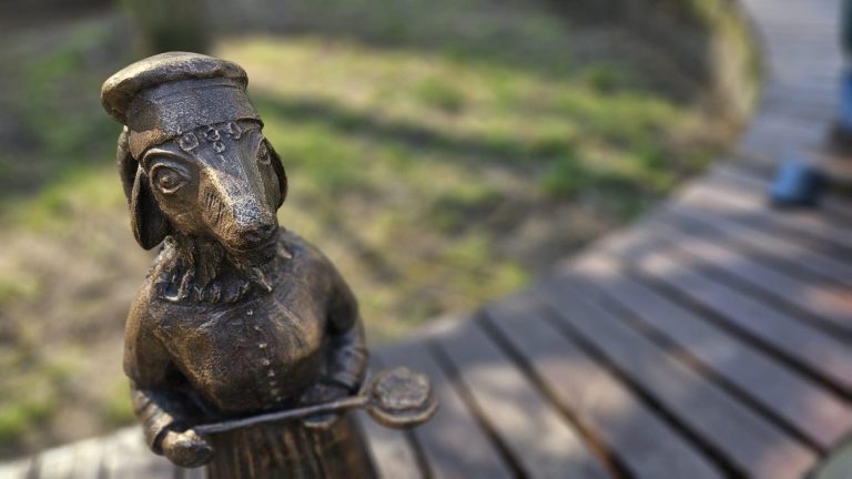 Nowe rzeźby koziołków zdobią Lublin