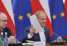 Premier: w pierwszym etapie deregulacji będzie ok. 120 ustaw, praca nad pakietem w Sejmie po wyborach