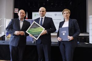 24,75 mln z rezerwy budżetowej na likwidację nielegalnych odpadów w Spytkowicach