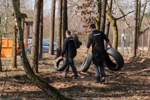 Najpierw sprzątali, teraz posadzą drzewa