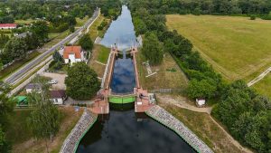 Nowe przejście pieszo-rowerowe przez Śluzę Opatowicką otwarte