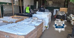 11 ton nielegalnych pestycydów przechwyconych w pow. grójeckim