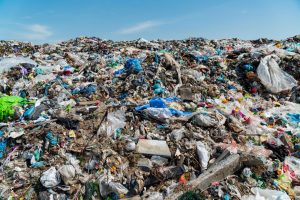 Składowanie odpadów komunalnych w Polsce. Raport IOŚ-PIB do pobrania