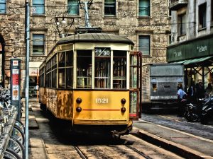 Historyczne tramwaje z polskich miast pojadą przez Kraków