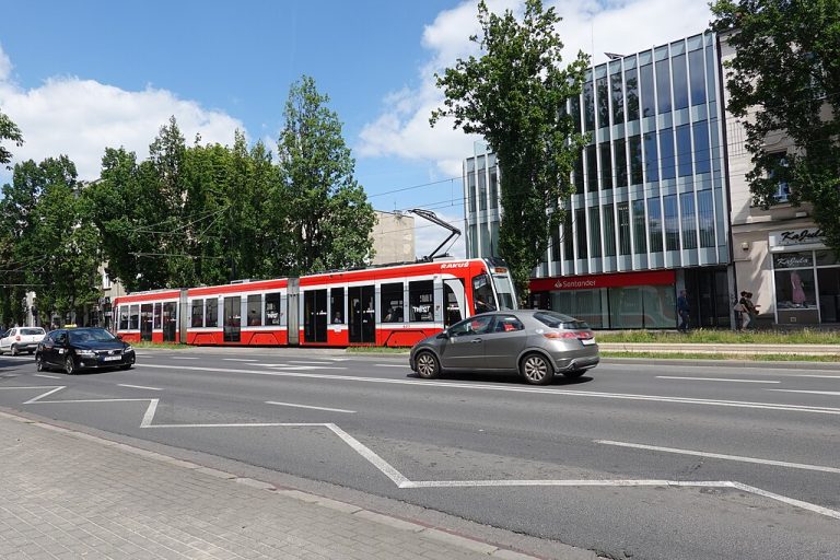 Częstochowa drożej parkuje w centrum. Nowa podstrefa, nowe zasady
