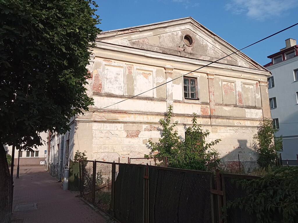 Łatwiej o wycinkę drzew i krzewów przy zabytkach. Rząd szykuje zmiany w przepisach