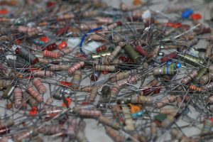Nieużywana i zużyta elektronika o wartości 112 mld zł zalega w domach