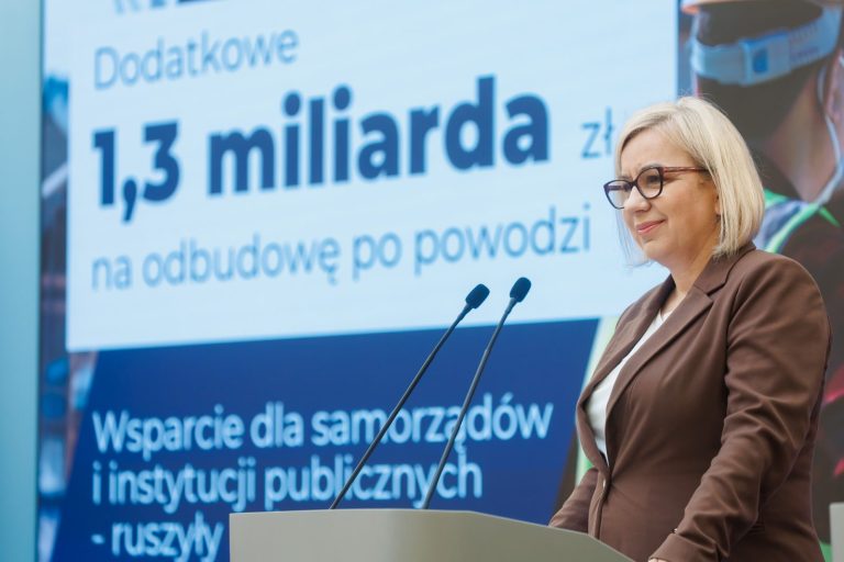 Hennig-Kloska: dodatkowe 1,3 mld zł na odbudowę po powodzi