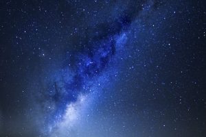 Astronomowie zbadali w kosmosie półciężką wodę w formie lodu