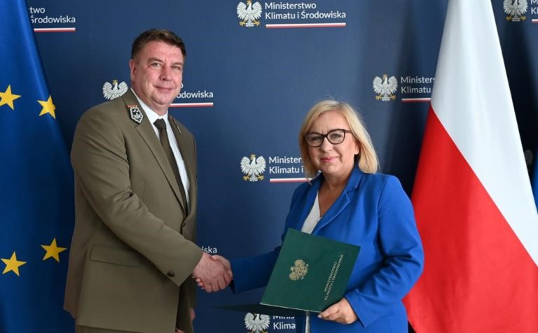 Nowy-stary dyrektor Lasów Państwowych. Hennig-Kloska stawia na Adama Wasiaka