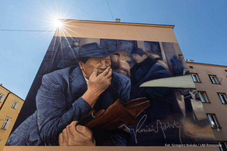 Porucznik Zubek wrócił na Baldachówkę. Rzeszów uhonorował Zdzisława Kozienia muralem