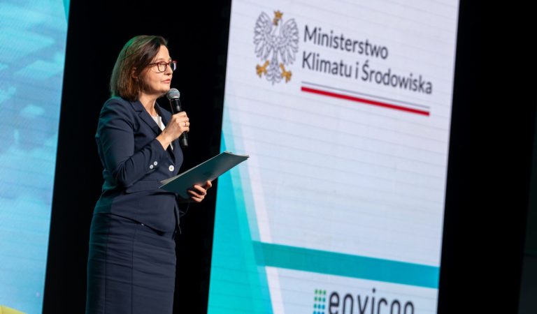 Raportowanie działań w zakresie tekstyliów – nowe wyjaśnienia z MKiŚ