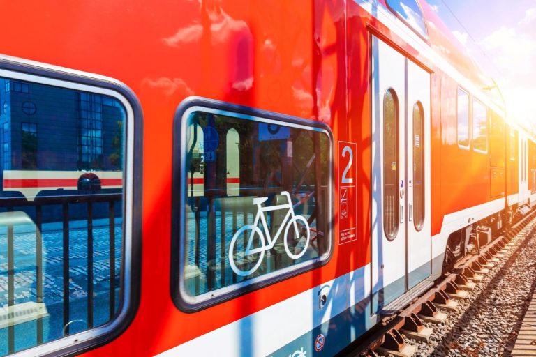 „Rower za złotówkę” w PKP Intercity z okazji Europejskiego Tygodnia Mobilności