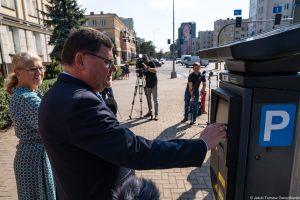 Nowe parkomaty w Białymstoku – 200 urządzeń z dotykowym ekranem i blikiem