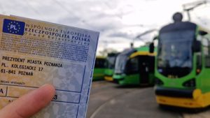 Dzisiaj Dzień bez Samochodu. W wielu miastach komunikacja jest darmowa