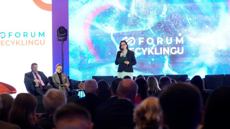 Zbliża się najważniejsze wydarzenie najgorętszej legislacyjnie jesieni – Forum Recyklingu w Warszawie