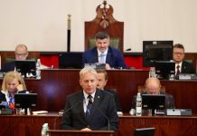 Koniec pieniędzy na budżet obywatelski w woj. śląskim. Pójdą na granty i konkursy