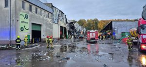 Pożar sortowni odpadów w Elblągu. Hala doszczętnie zniszczona, miasto szuka rozwiązań logistycznych