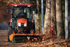 Kubota L2-452 do pracy komunalnej przez cały rok dostępny w super cenie