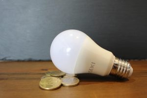 ME ponownie zgłosi projekt ustawy m.in. upraszczającej rachunki za prąd