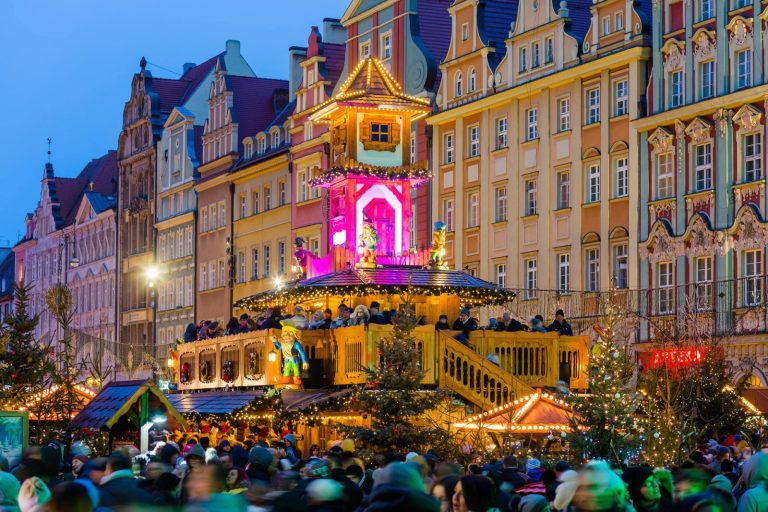 Wrocław. Nadzwyczajne środki bezpieczeństwa na Jarmarku Bożonarodzeniowym