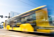 Śląskie. Samorządowi przewoźnicy z nowymi autobusami elektrycznymi i hybrydowymi