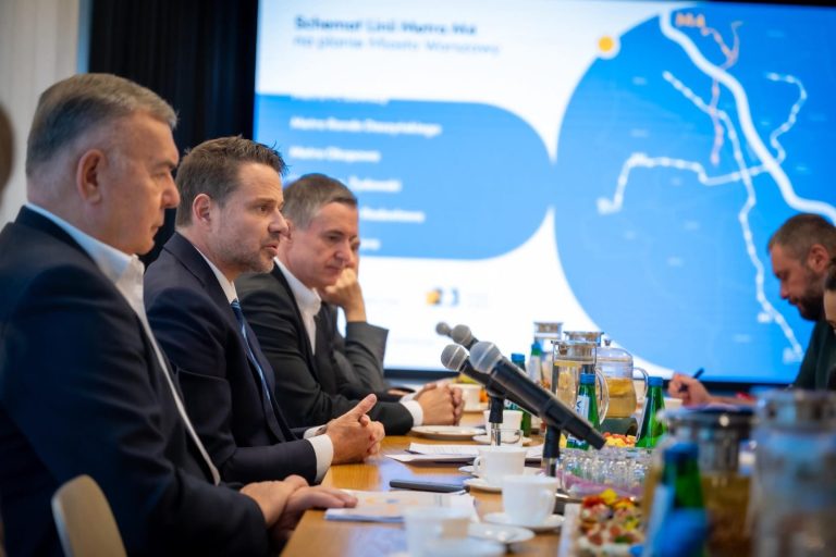 Autonomiczne pociągi w warszawskim metrze? Trzaskowski zdradza plan na czwartą linię