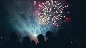 Nowy czujnik do wykrywania związków z fajerwerków w wodzie