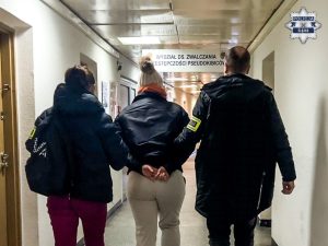 Mafia śmieciowa. Zarzuty postawiono już 134 osobom; 6 kolejnych osób podejrzanych