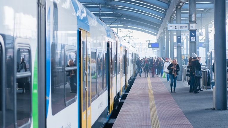 Śląskie. GZM przeznaczy ponad 34 mln zł na kolejowe połączenia w 2026 r.