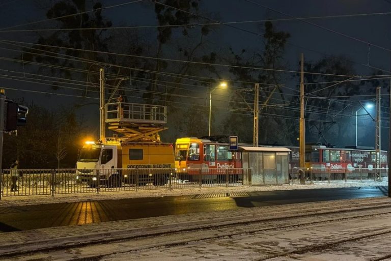 Paraliż tramwajowy w Szczecinie? 5 linii nie kursuje przez oblodzenie sieci