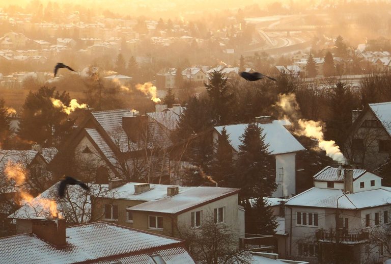 Smog znów ponad normą. Zieloni wzywają rząd do realnych działań
