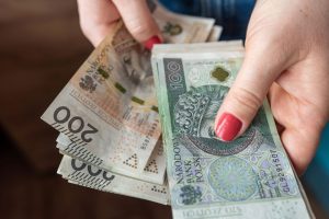 Była księgowa publicznych placówek przez 16 lat okradała szkoły i nadzór budowlany. Zniknęło 1,3 mln zł!
