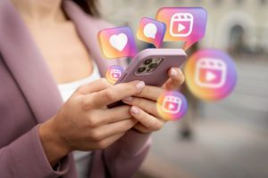 Między filtrem a rzeczywistością. Jak Instagram zniekształca obraz dolnośląskiego krajobrazu