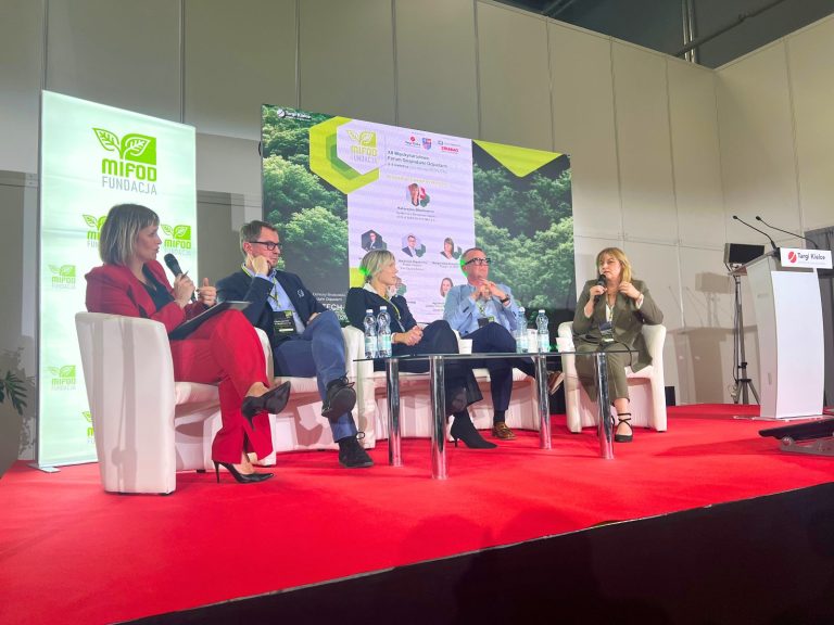Daleko od unijnych celów. Eksperci rozmawiają o poziomach recyklingu podczas Targów EKOTECH w Kielcach